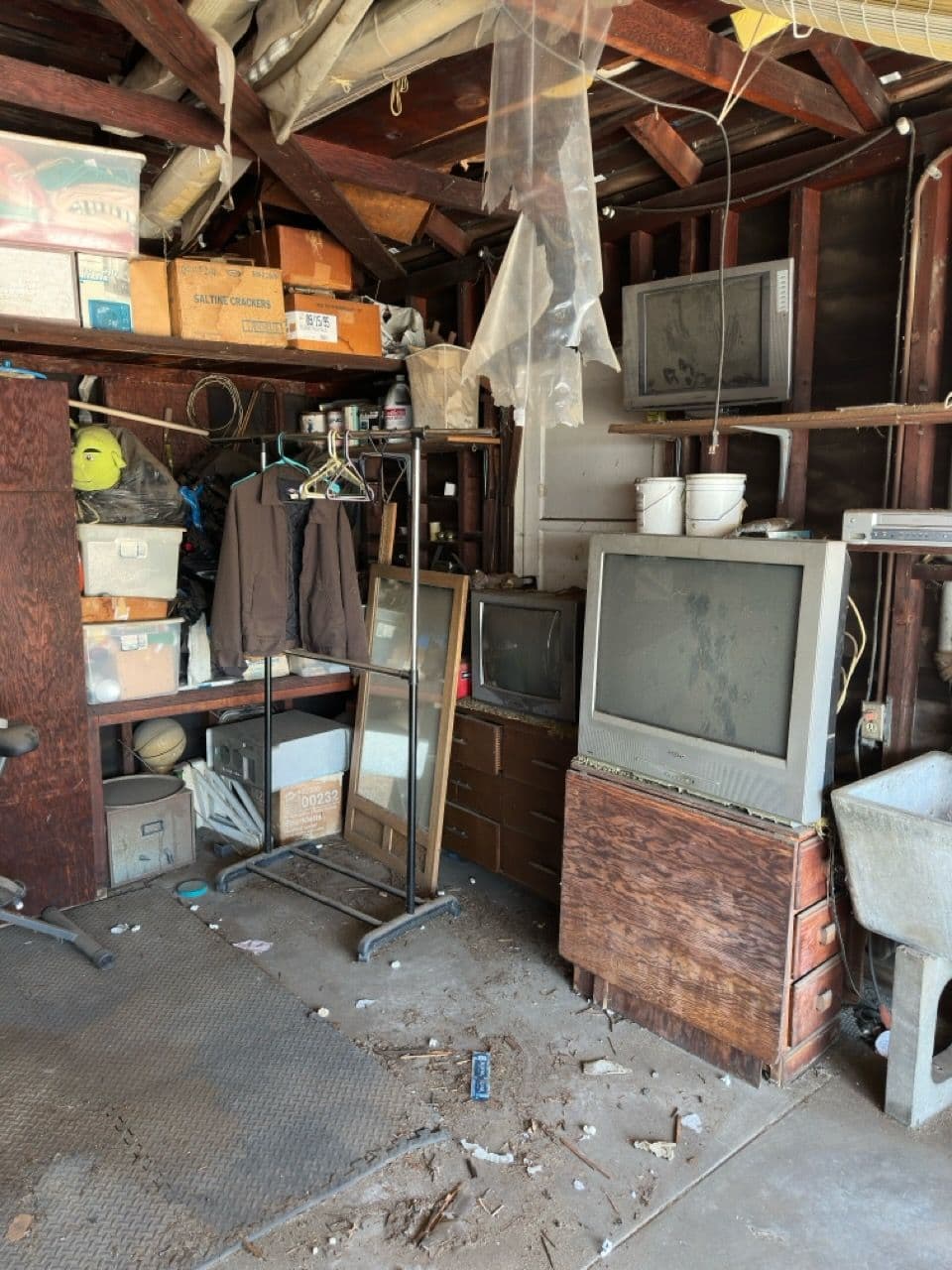 Garage Decluttering in Montebello, CA